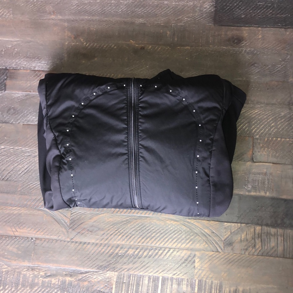 Lululemon Quarterzip Jacket - Picture 4 of 8
